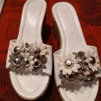 ciabatte in pelle bianche