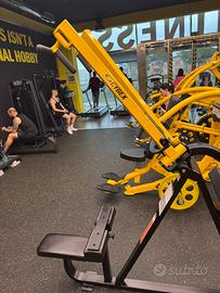Lat pull down CYBEX