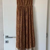 Abito bicolore in pizzo