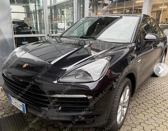 Porsche cayenne coupe e-hybrid