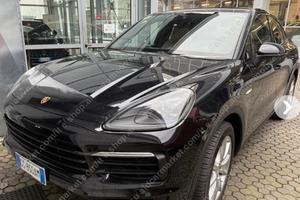 Porsche cayenne coupe e-hybrid