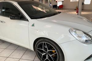 Alfa Romeo Giulietta 1.6 JTDm-2 120 CV Distinctive