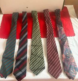 5 cravatte in seta 100%