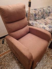 Poltrona elettrica alzapersone Jessica 2 di Poltro