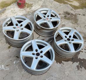 cerchi in lega da 16 , per BMW serie 1 , serie 3 .