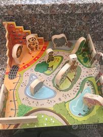 Giochi legno: puzzle, trenino, equilibrio da 4 €