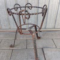 Portavaso in ferro battuto vintage 