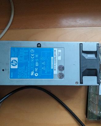 Alimentatore 725W per server ProLiant ML350 G4