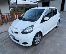 Toyota Aygo 1.0 12V VVT-i 5 porte 2012