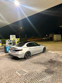 Alfa Romeo Giulia 2.2