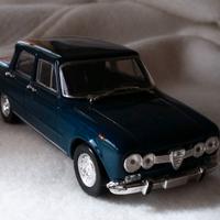 Alfa Romeo Giulia scala 1/43 da collezione NOREV.