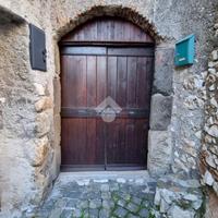 3 LOCALI A SEGNI
