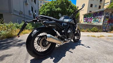 Moto Brixton Crossfire 500x