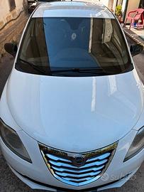 AUTO LANCIA Ypsilon  1,3 Multijet  95CV