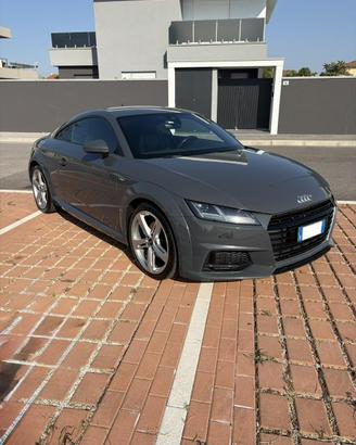 Audi TT 2.0 tfsi S-Line (incluso pass proprietà)