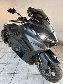Yamaha Tmax 560