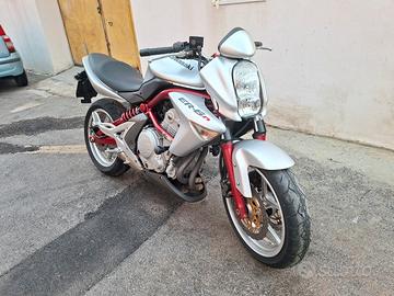 Kawasaki er-6n solo 16.000 km unico proprietario 