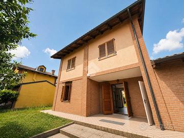 VILLA SINGOLA A CARMAGNOLA
