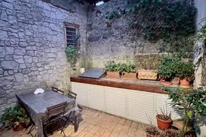Casa indipendente di 110 m² con 5 locali a Calci