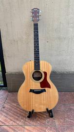 Taylor 214 e DLX