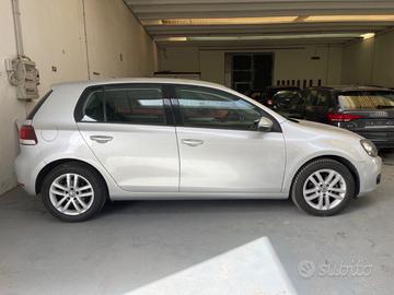 VOLKSWAGEN Golf 1.6 TDI DPF 5p.