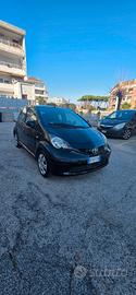 TOYOTA AYGO CON SOLI 140 MILA KM NEOPATENTATI 