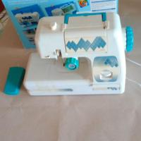 Macchina da cucire giocattolo