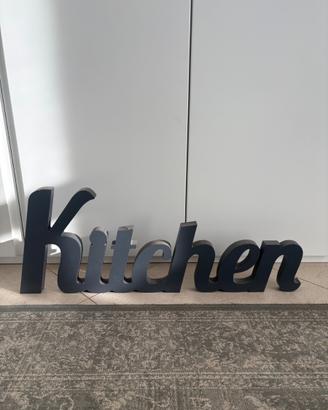 Scritta Kitchen in legno