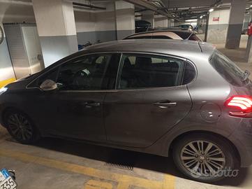 Peugeot 208 2019 77000 km unico proprietario 