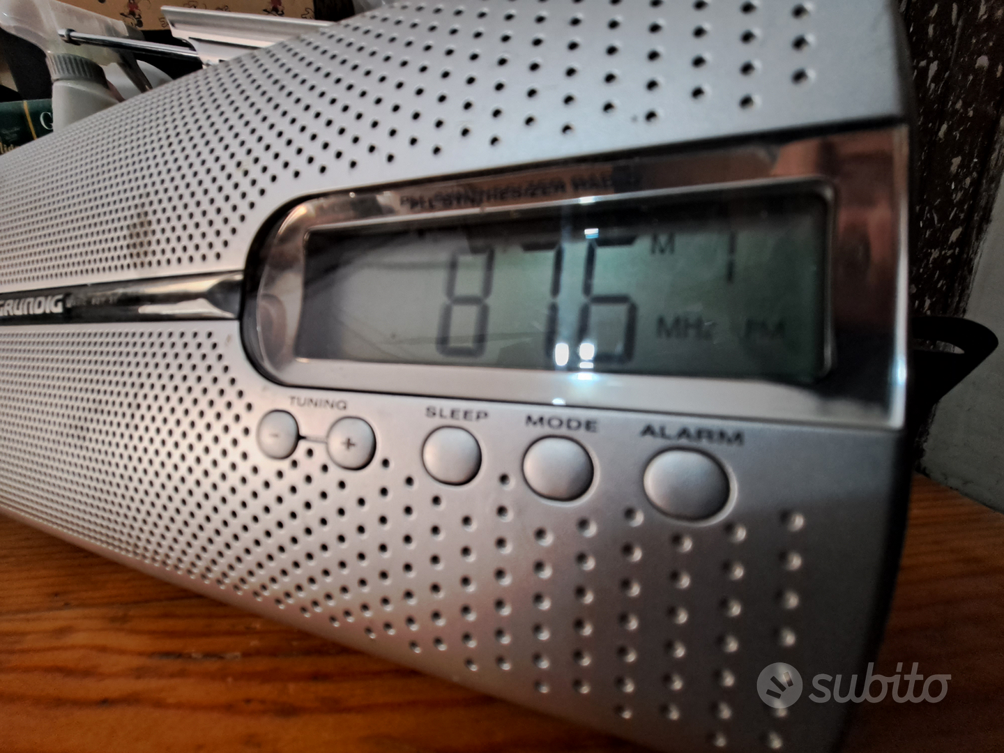 PHILIPS Sveglia con Radio e Display da Letto, Ra…