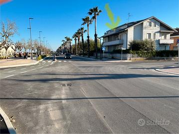 Fronte mare 6 posti 2 camere 2 bagni aria condiz