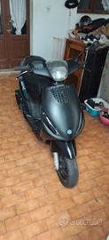 piaggio zip 
