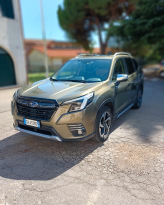 Subaru forester ibrida
