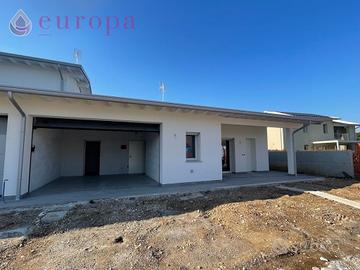 Nuova bifamiliare a Torre a piano unico