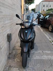 Beverly 400S 2022