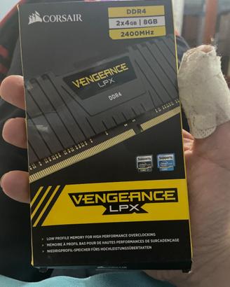 Corsai ddr4  vengeance lpx 2400Mhz