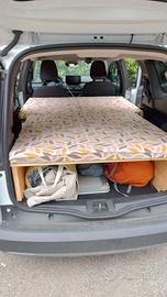 Camperizzazione letto Dacia Jogger