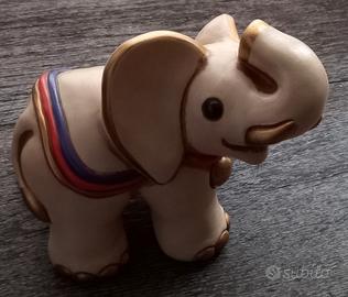 Elefante thun medio fuori produzione