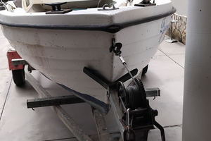 Lancia in vetroresina