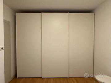 Armadio guardaroba ante scorrevoli