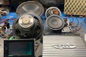 Autoradio Sony Carplay + Amplificatore + Casse