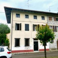 CASA BICAMERE PIU' MANSARDA E GIARDINO