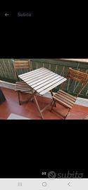 tavolo e 2 sedie in legno 