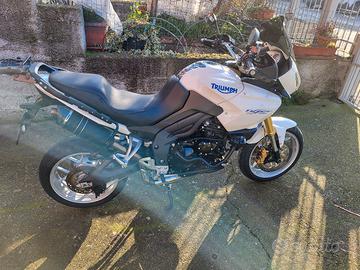 Triumph Tiger 1050