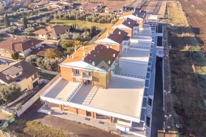 2 LOCALI A ROMA
