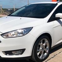 FORD FOCUS 2015 RICAMBI PEZZI