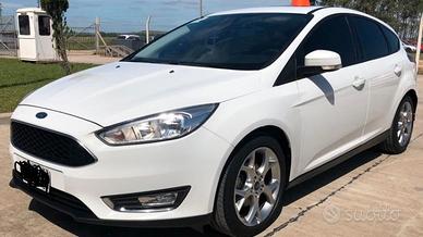 FORD FOCUS 2015 RICAMBI PEZZI