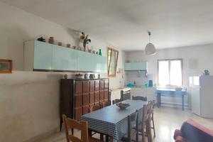 RUSTICO CON 7000 Mq. DI TERRENO PIANEGGIANTE