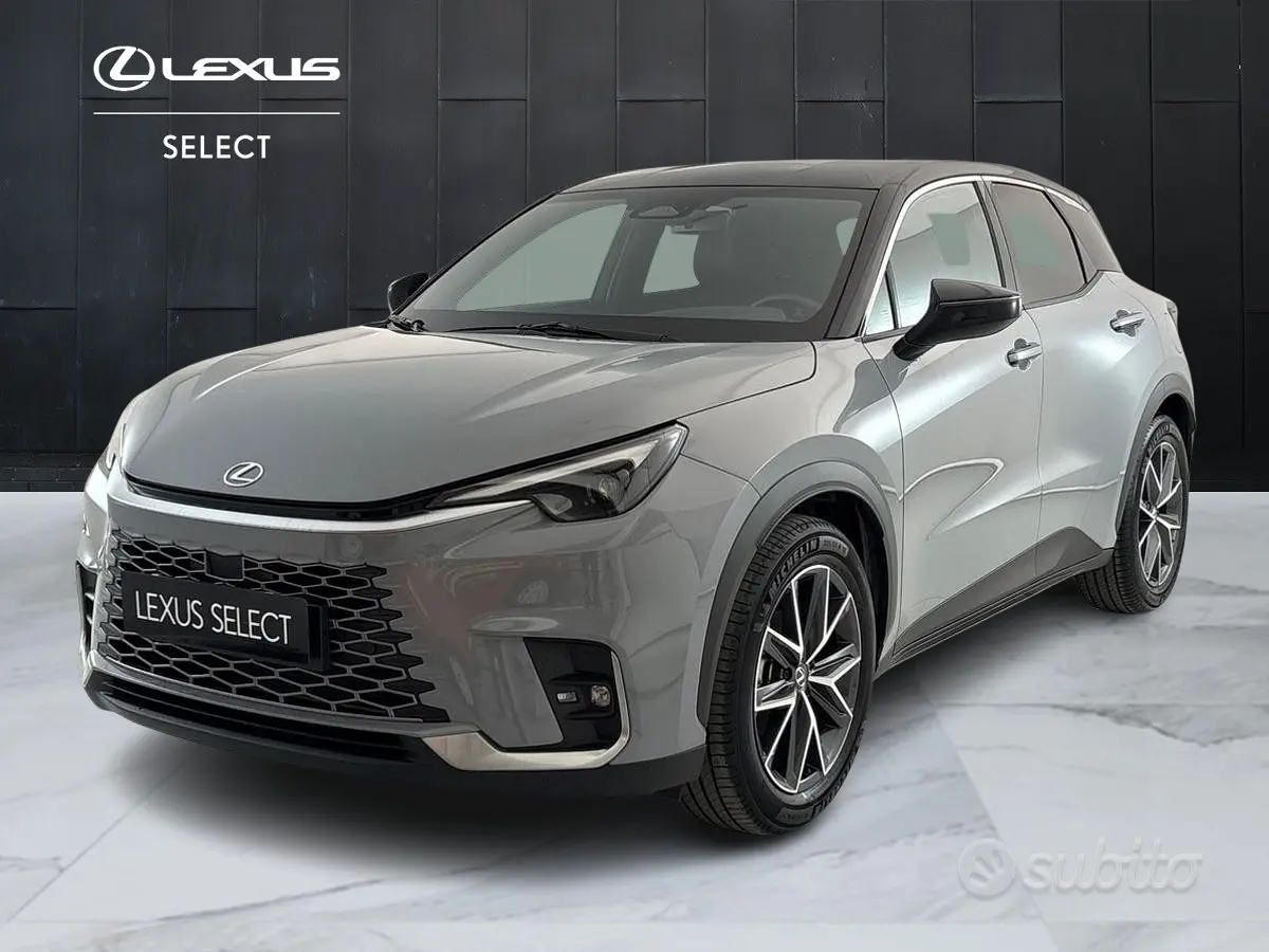 Lexus LBX
