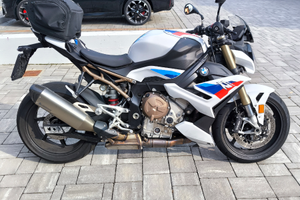 BMW s1000 r 2021